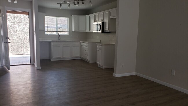 property at 3050 N 24th Ln