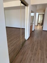 490 Pleasant Run Dr, Unit 490-F in Wheeling, IL - Building Photo - Building Photo