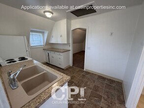 1623 N 2nd Ave in Kelso, WA - Building Photo - Building Photo