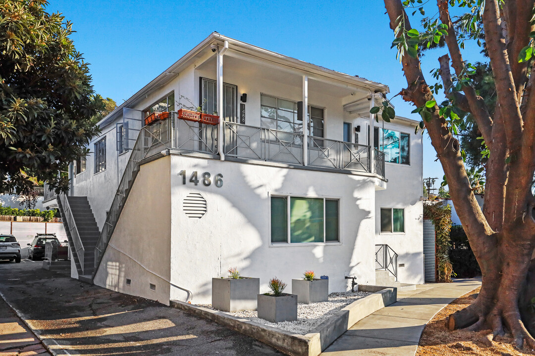 1486 Silver Lake Blvd. in Los Angeles, CA - Building Photo