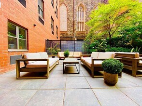 10 Rutgers St in New York, NY - Building Photo - Building Photo