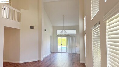 4537 Pronghorn Way in Antioch, CA - Building Photo - Building Photo