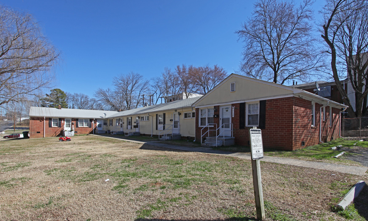 3133 Bank St in Charlotte, NC - Building Photo