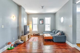 933 English Ave in Indianapolis, IN - Building Photo - Building Photo