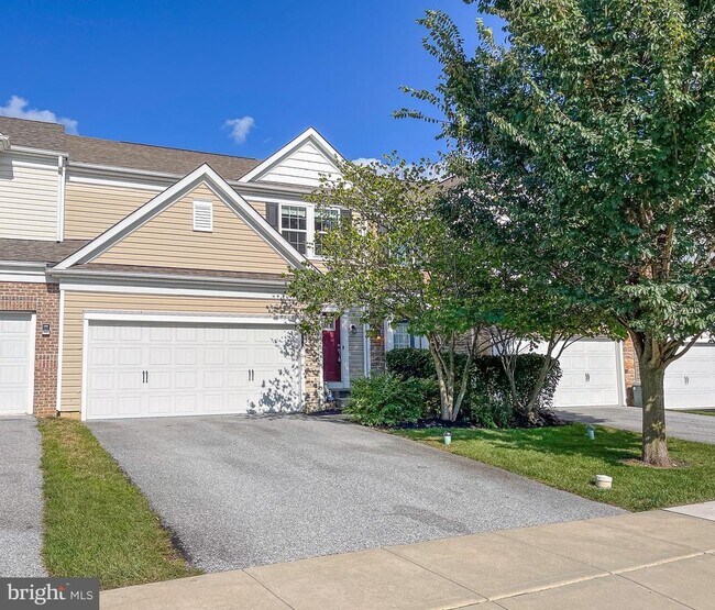 221 Sills Ln in Downingtown, PA - Building Photo - Building Photo