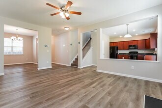 1304 Cathedral Rock Ct in Raleigh, NC - Building Photo - Building Photo