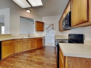 2510 Valley Creek Dr in Garland, TX - Foto de edificio - Building Photo