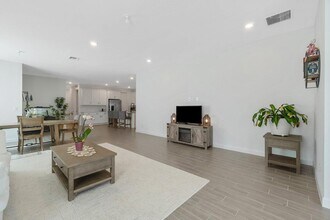 1284 Haywagon Trl in Loxahatchee, FL - Building Photo - Building Photo