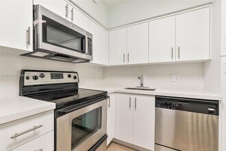 1150 Madruga Ave, Unit C304 in Coral Gables, FL - Building Photo - Building Photo