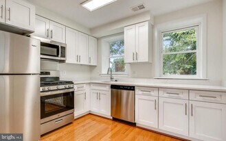 900 N Garfield St in Arlington, VA - Building Photo