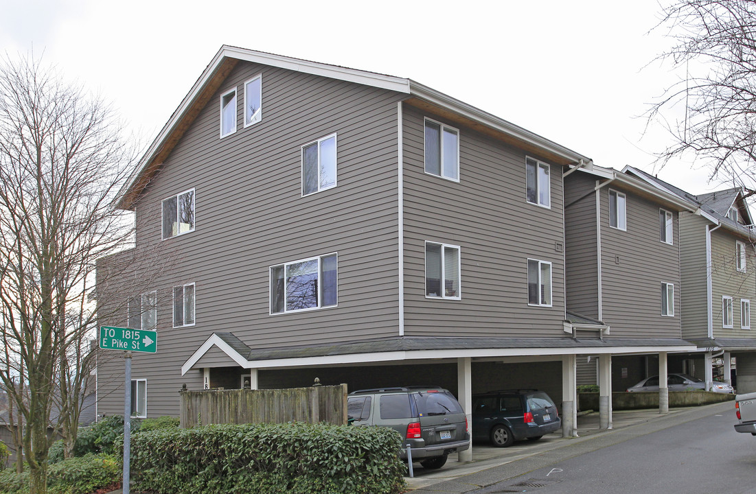 1819 E Pike St in Seattle, WA - Foto de edificio