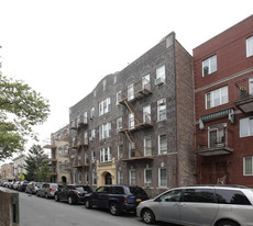 Borough Park De Lux Apt Apartments