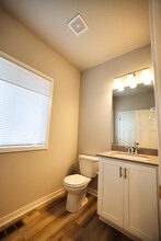 4728 NW 167th St in Urbandale, IA - Building Photo - Building Photo