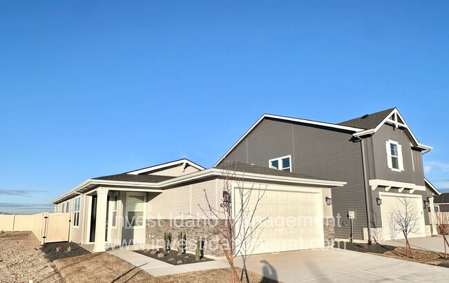 6300 W Fireline St in Meridian, ID - Building Photo - Building Photo