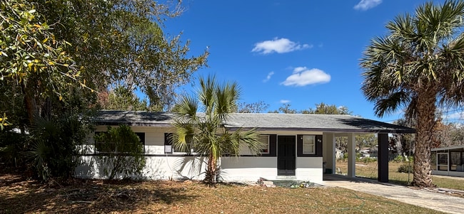 12 Catalina Dr in Debary, FL - Foto de edificio - Building Photo