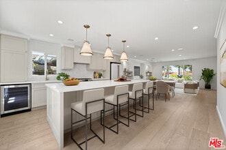 2806 Pacific Coast Hwy in Torrance, CA - Building Photo - Building Photo
