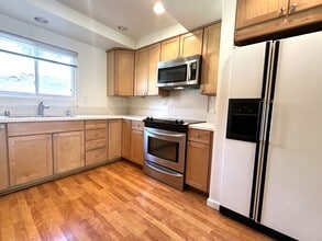 6059 Rancho Mission Rd in San Diego, CA - Building Photo - Building Photo