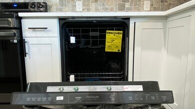 1510 Ocean Shore Blvd, Unit Ocean Shore Blvd in Ormond Beach, FL - Foto de edificio - Building Photo