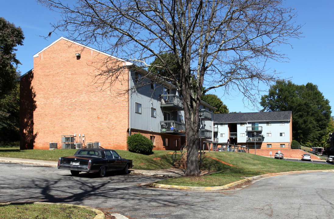 Candlewood in Rocky Mount, VA - Building Photo