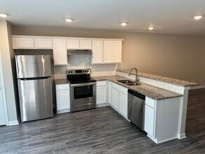 712 Keeshono St in Union City, GA - Building Photo - Building Photo
