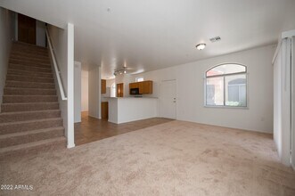 2250 E Deer Valley Dr in Phoenix, AZ - Building Photo - Building Photo