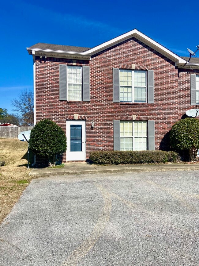 1106 Thompson Rd Rentals in Alabaster, AL