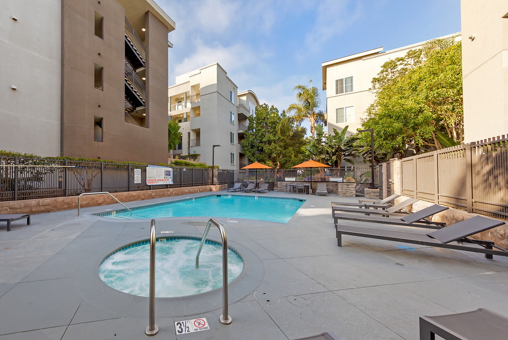 Fountain Park at Playa Vista in Playa Vista, CA - Building Photo