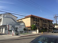 13707 Yukon Ave in Hawthorne, CA - Foto de edificio - Building Photo