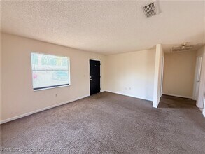 508 Las Palmas Cir in Avon Park, FL - Building Photo - Building Photo