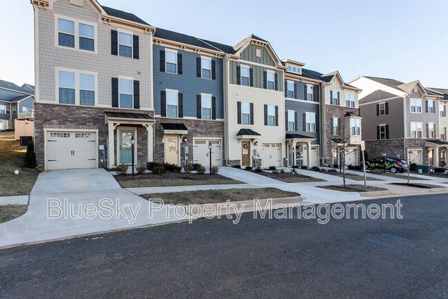 property at 822 Oval Park Ln