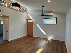 74 W 25th Ave in Eugene, OR - Building Photo - Building Photo