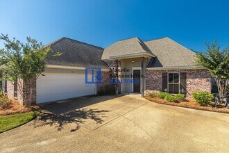 2301 Wilshire Pl in Madison, MS - Building Photo - Building Photo
