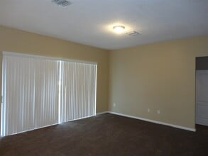 5110 Rushbrook Rd in Land O Lakes, FL - Foto de edificio - Building Photo