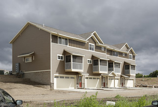 Wildflower Terrace North Townhomes in Sauk Rapids, MN - Building Photo - Building Photo