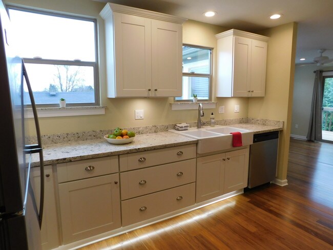 Savier Street Apartments in Portland, OR - Building Photo - Building Photo