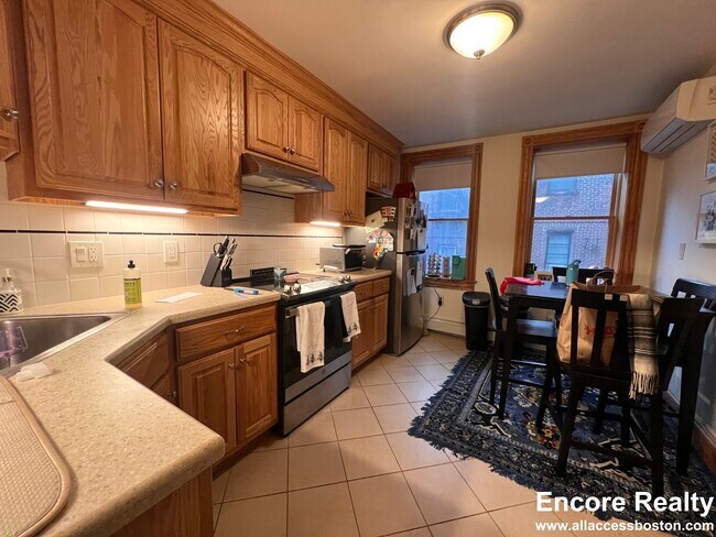 36 Garden St, Unit 3 in Boston, MA - Foto de edificio - Building Photo