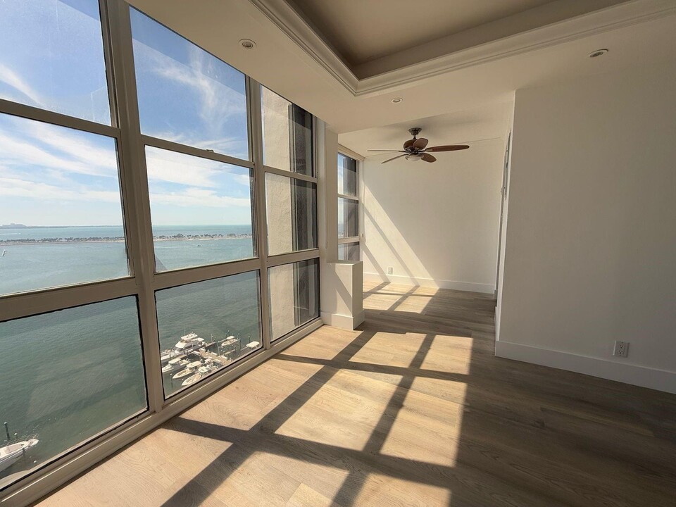 1865 Brickell Ave, Unit 1608 in Miami, FL - Foto de edificio