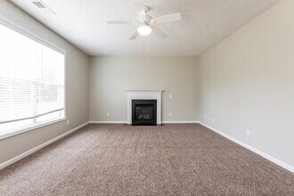 123 Silver Arrow Cir in Austell, GA - Building Photo - Building Photo