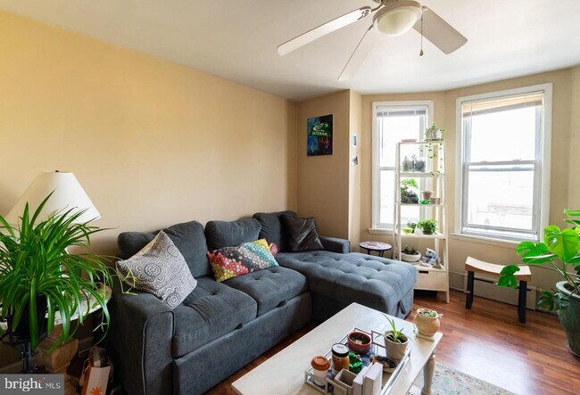 2205 S 20th St in Philadelphia, PA - Building Photo - Building Photo