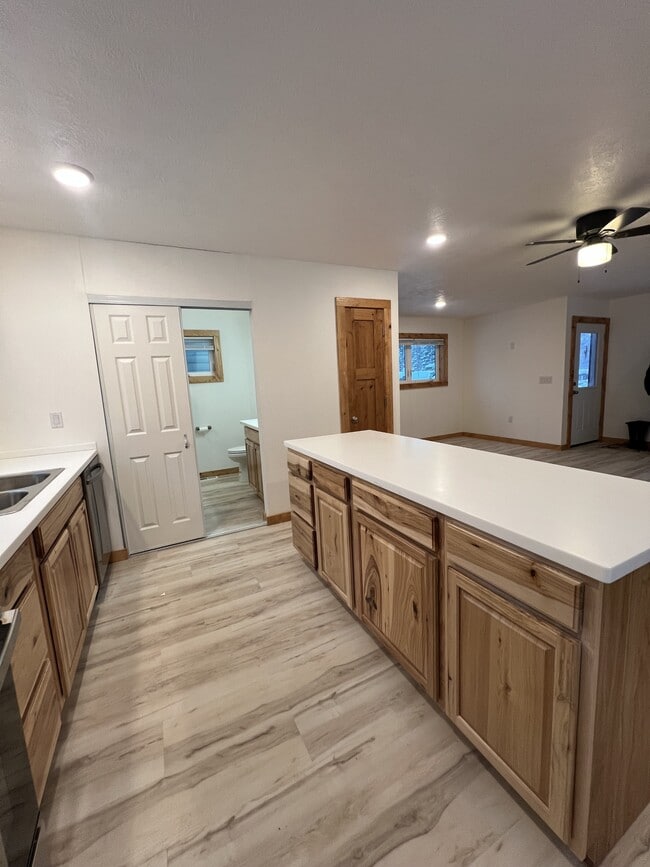 3307 Iowa St in Anchorage, AK - Building Photo - Building Photo