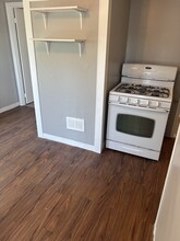 391 Water St, Unit B in Quincy, MA - Foto de edificio - Building Photo