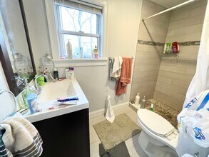 800 Parker St, Unit 1 in Boston, MA - Building Photo - Building Photo