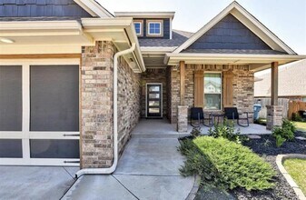 3024 Drake Crest Dr in Edmond, OK - Building Photo - Building Photo
