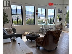 1127 Ioco Rd in Port Moody, BC - Building Photo