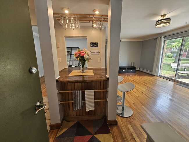 1209 Island Dr in Ann Arbor, MI - Building Photo - Building Photo