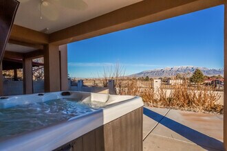 708 Troon Dr SE in Rio Rancho, NM - Building Photo - Building Photo