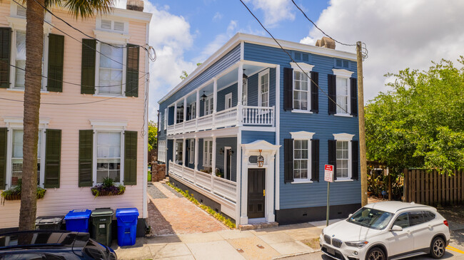 29 Gadsden St in Charleston, SC - Building Photo - Building Photo