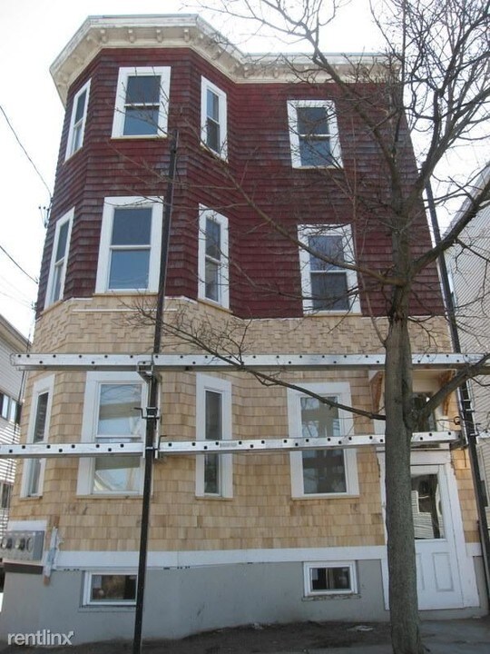 48 Porter St-Unit -Apt 2 in Cambridge, MA - Foto de edificio