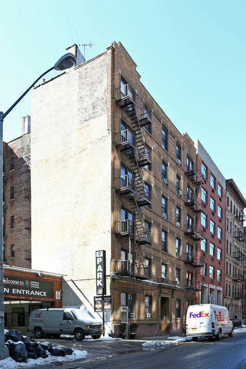 264-268 W 19th St in New York, NY - Foto de edificio