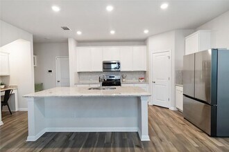 136 Lost Mine Peak Ln in Dripping Springs, TX - Building Photo - Building Photo